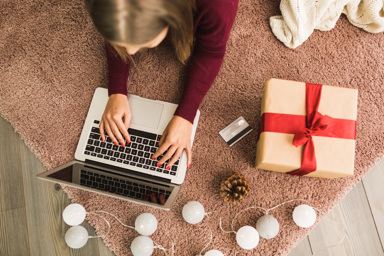 Jak vám AI usnadní nákupy na Black Friday a Vánoce